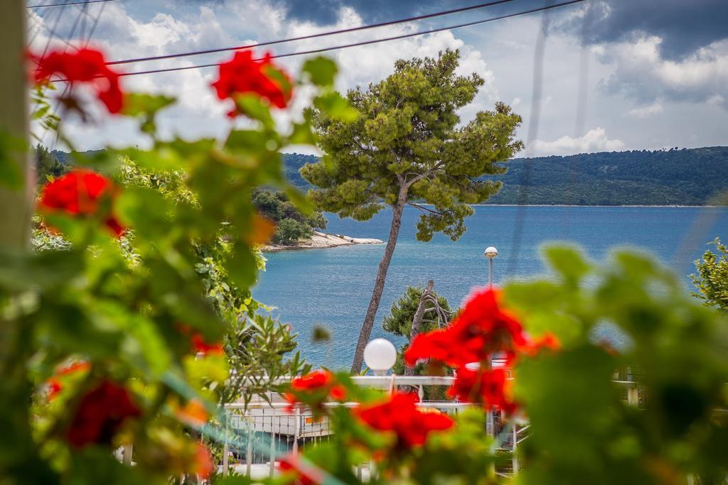 Apartments Saldun Trogir Luaran gambar
